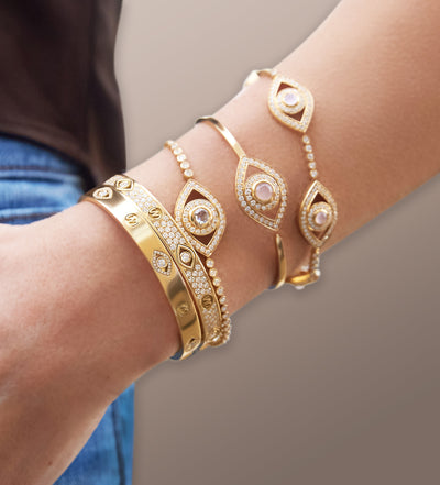 Tennis Bracelet with the Signature Eye